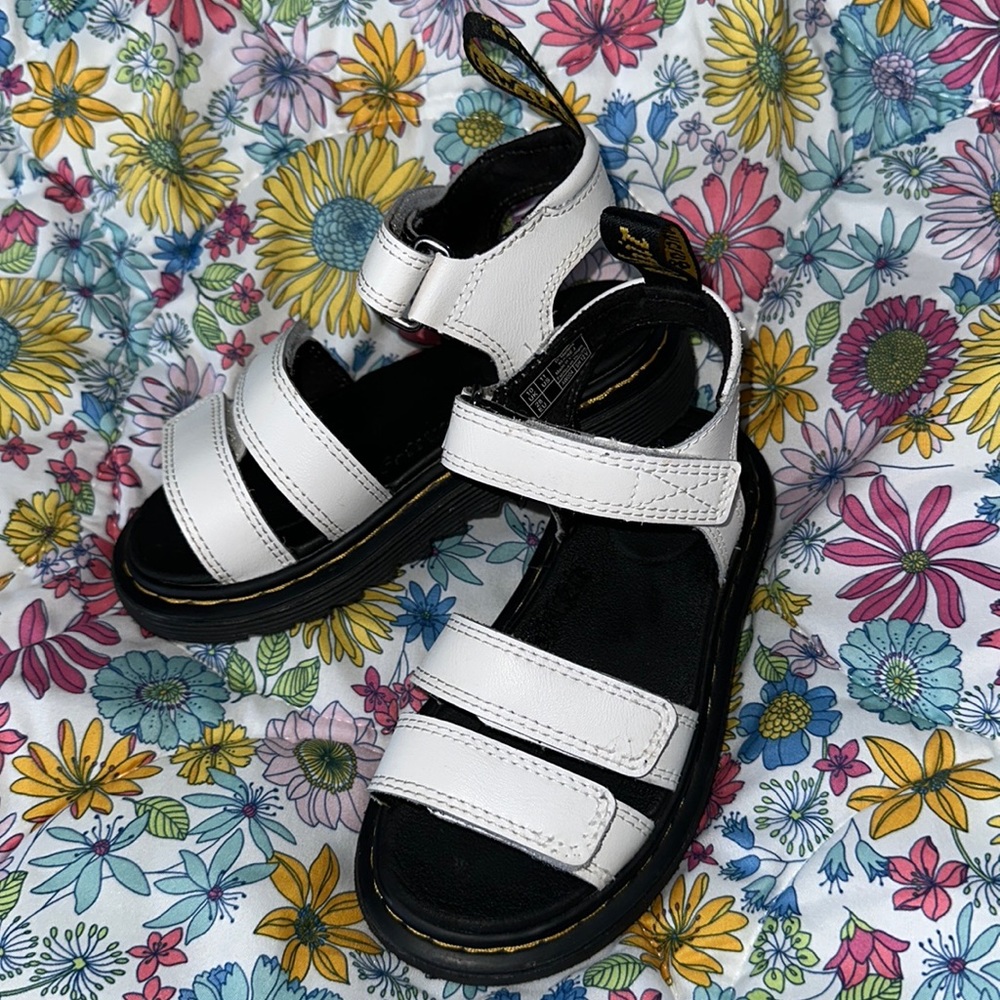 Doc Martens Klaire sandals